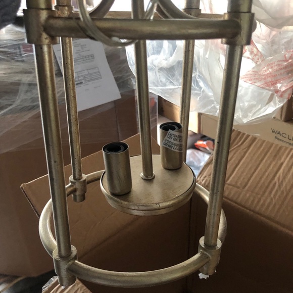 Quorum International Rossington Aged Silver Leaf - Picture 3 of 6